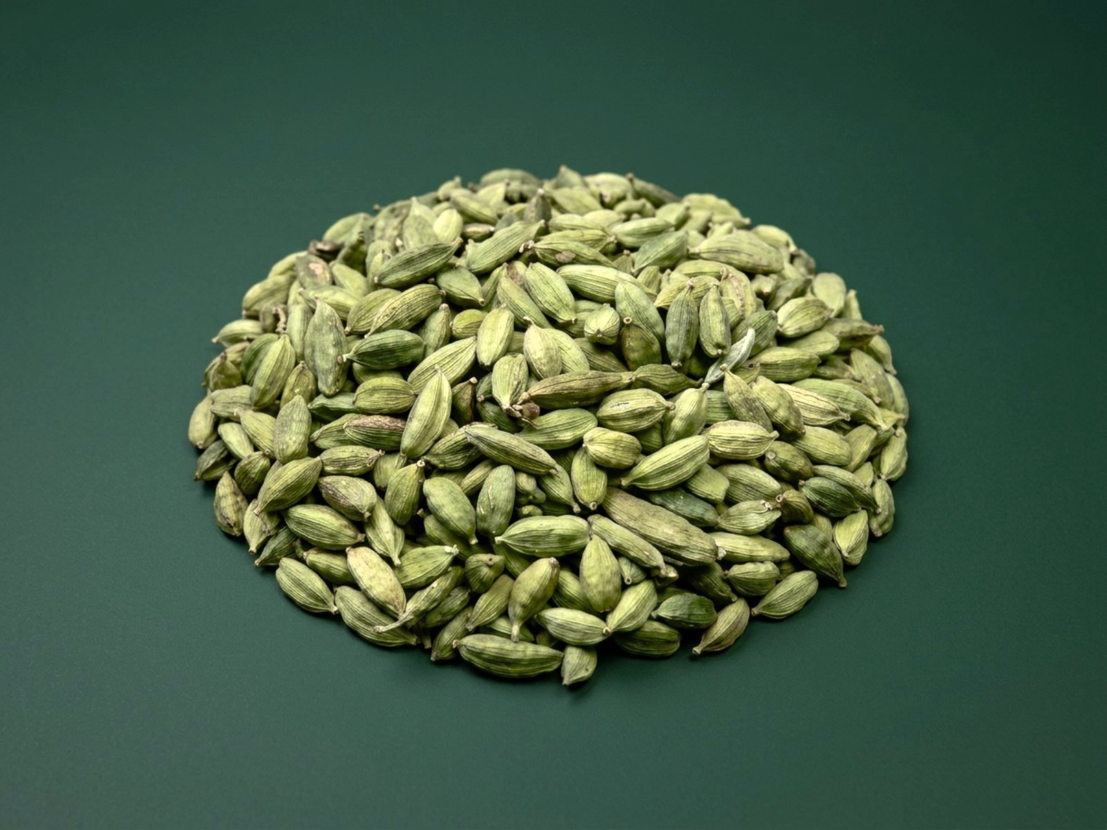 Cardamom Pale Green 6-7 mm