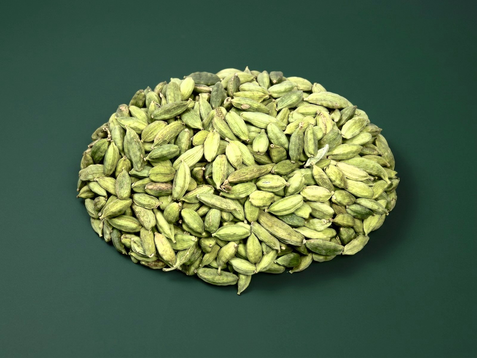 Cardamom Pale Green 7-8 mm